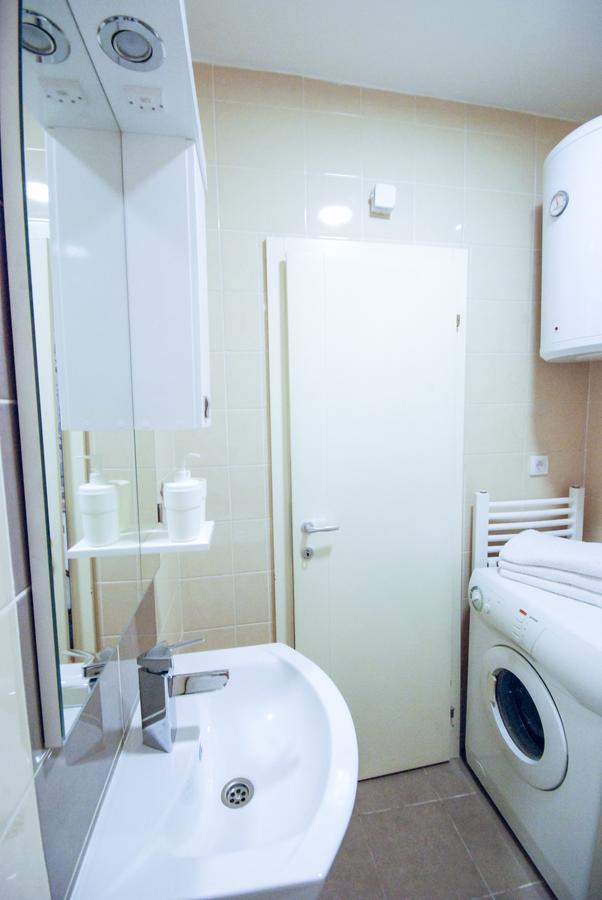 Tiara Apartment 2 Novi Sad Bagian luar foto